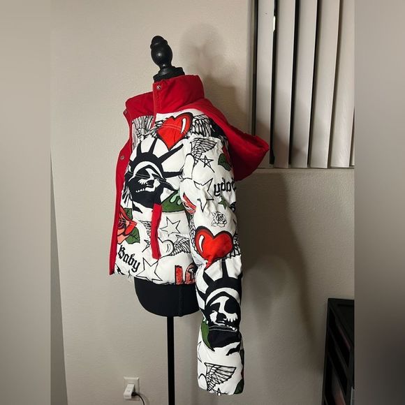 NWT Stylish Graphic Winter Puffer Jacket - Picture 4 of 16